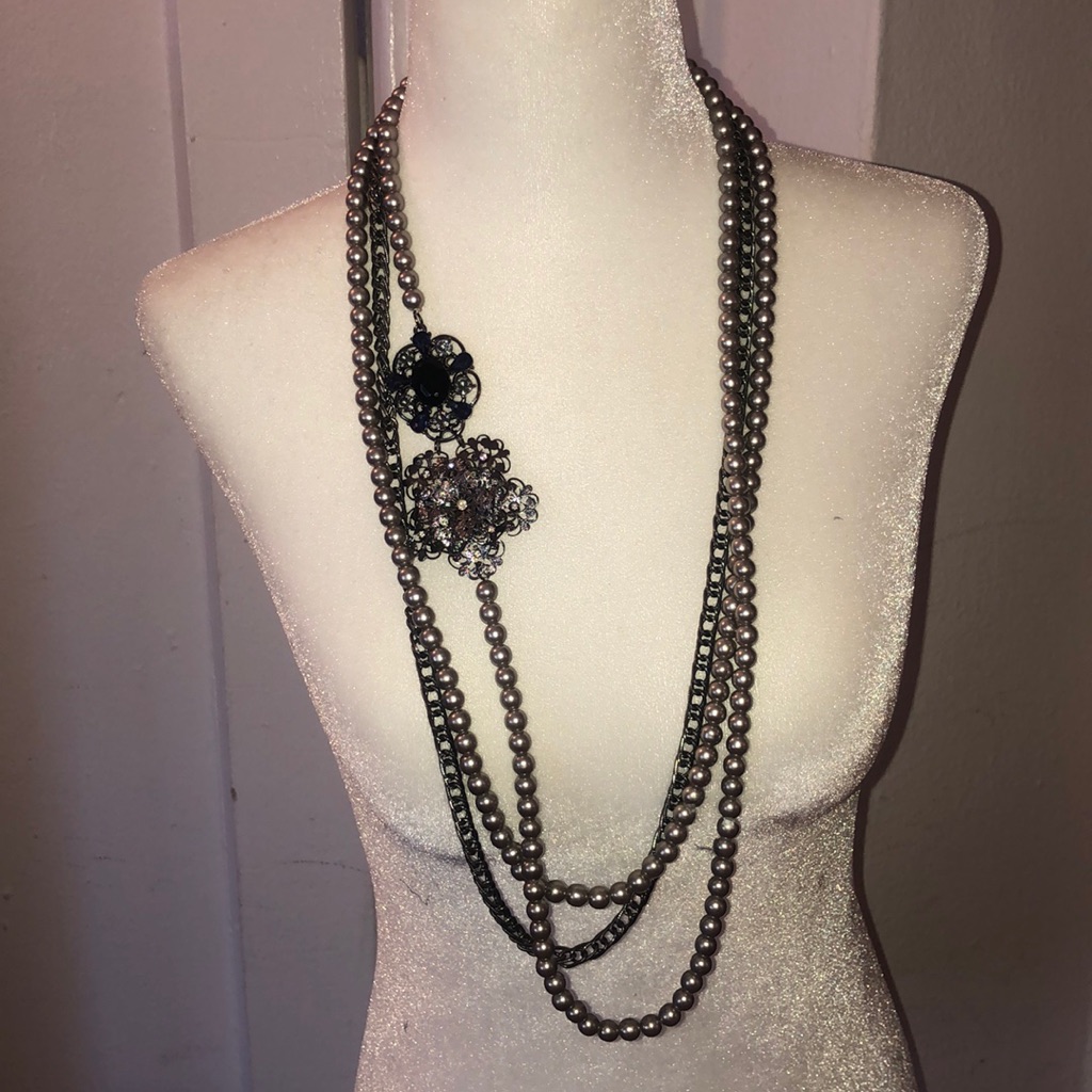 Sequin Pearl And Crystal Broach Chain Necklace 100$